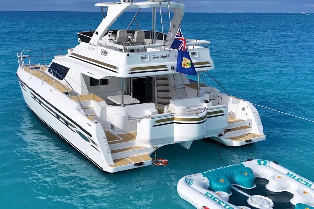 Luxury Private Yacht Daytrip Turks and Caicos