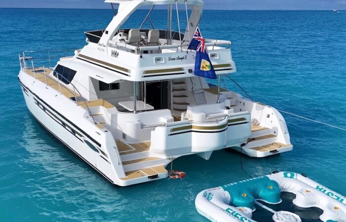Luxury Private Yacht Daytrip Turks and Caicos