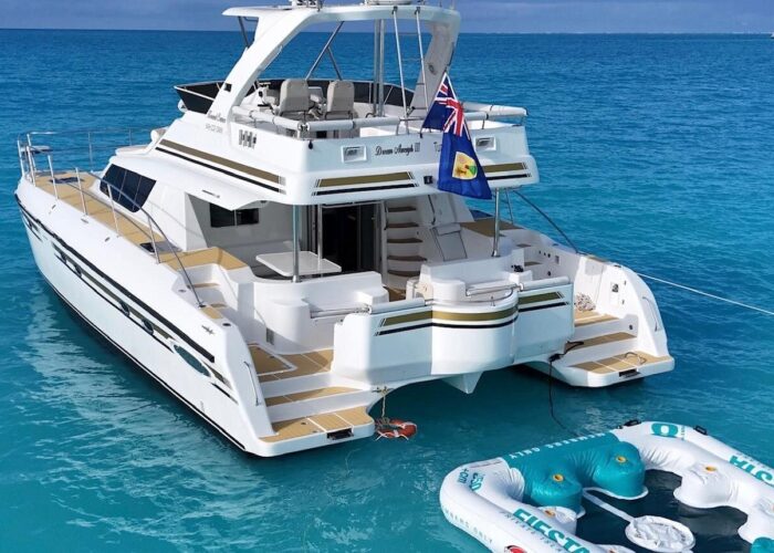 Luxury Private Yacht Daytrip Turks and Caicos